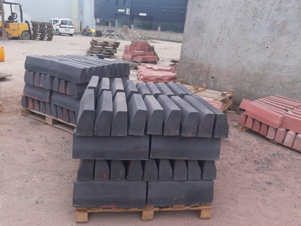 Siyah Bordür Taşı 50x20x10 1 Adet Fiyat Çubuk ürün banner