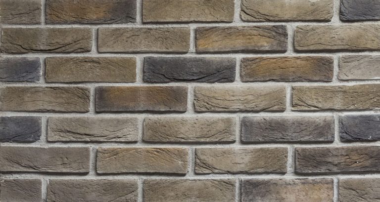 TUHT BRICKS