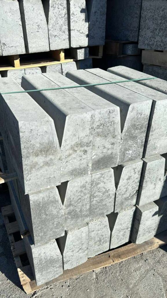 Gri Bahçe Yol Bordür 12x15x75x30 ürün banner