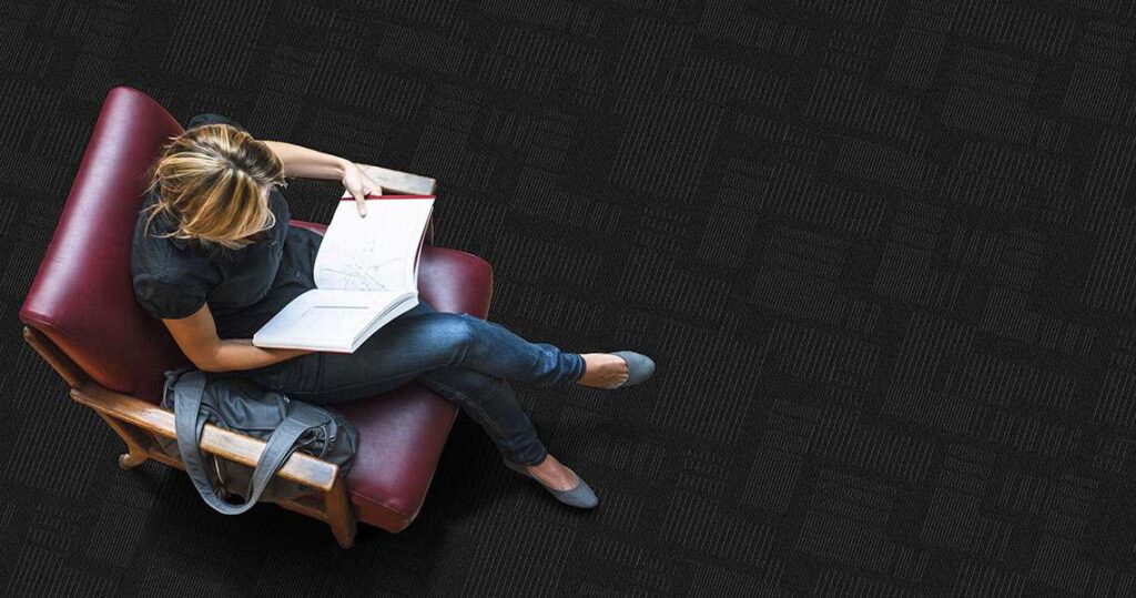COLLEGE DRIVE ürün banner