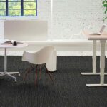 VELOCITY karo halı, modern ofislerde şıklık ve konfor sağlar.