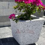 Aktaş Gülhane Beyaz Mozaikli Kare Saksı (40x40x44 cm)